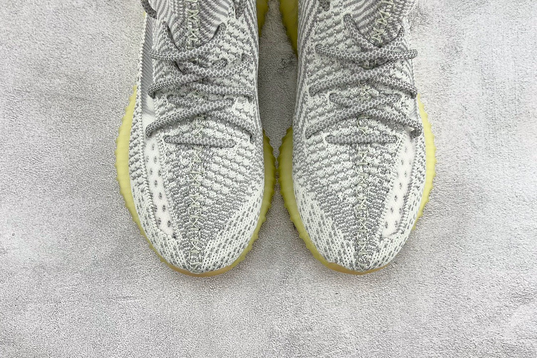 YEEZY Shoes? Yeezy Boost 350 V2 Premium Designer Casual Shoes