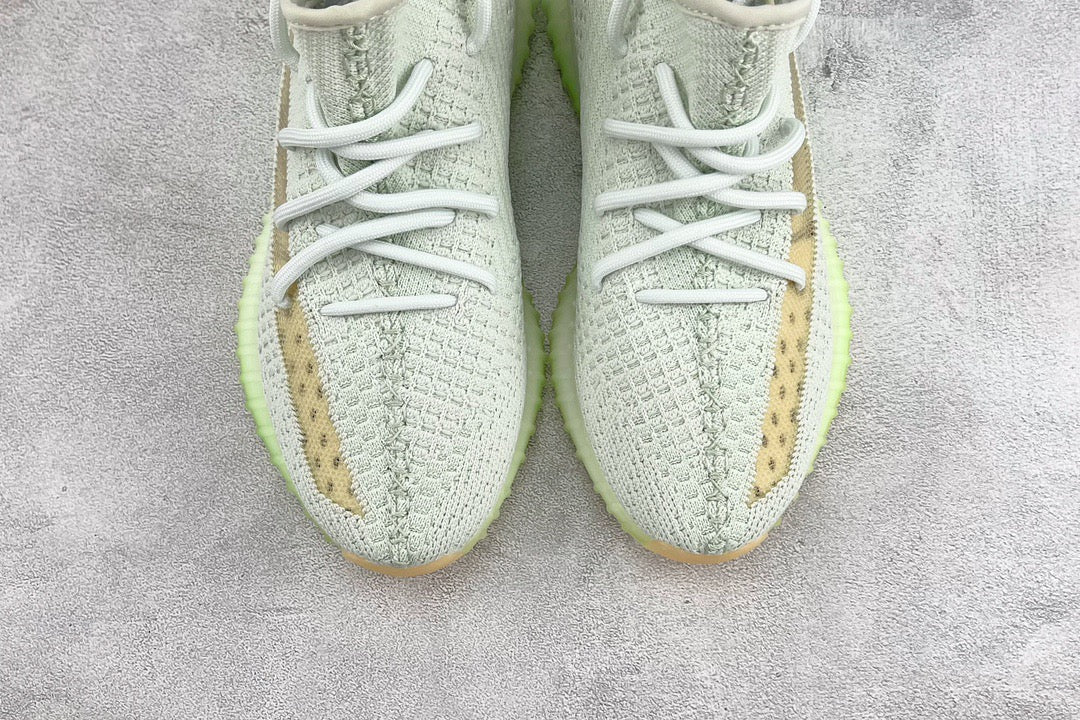 YEEZY Shoes? Yeezy Boost 350 V2 Luxury Lifestyle Designer Footwear