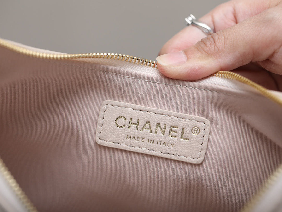 Chanel Wallets? Chanel 23P Bag Premium Leather Designer Wallet