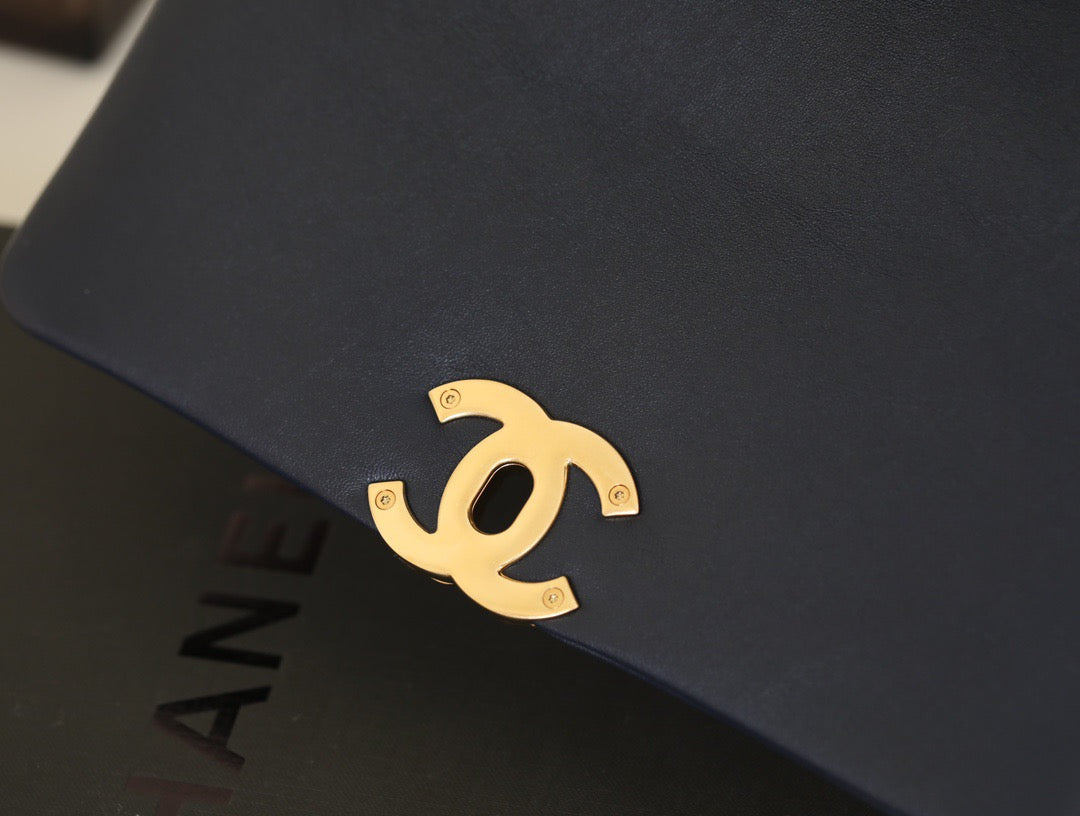 Chanel Wallets? Chanel 19 Bag Elegant Everyday Leather Wallet