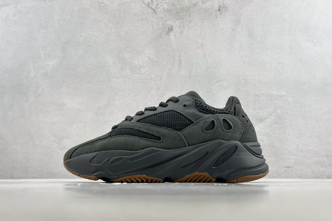 YEEZY Shoes? Yeezy Boost 700 Premium Designer Casual Shoes