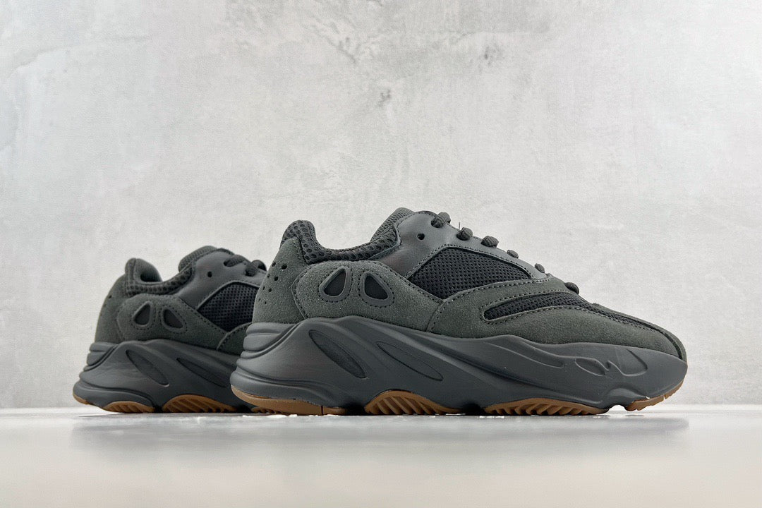 YEEZY Shoes? Yeezy Boost 700 Premium Designer Casual Shoes