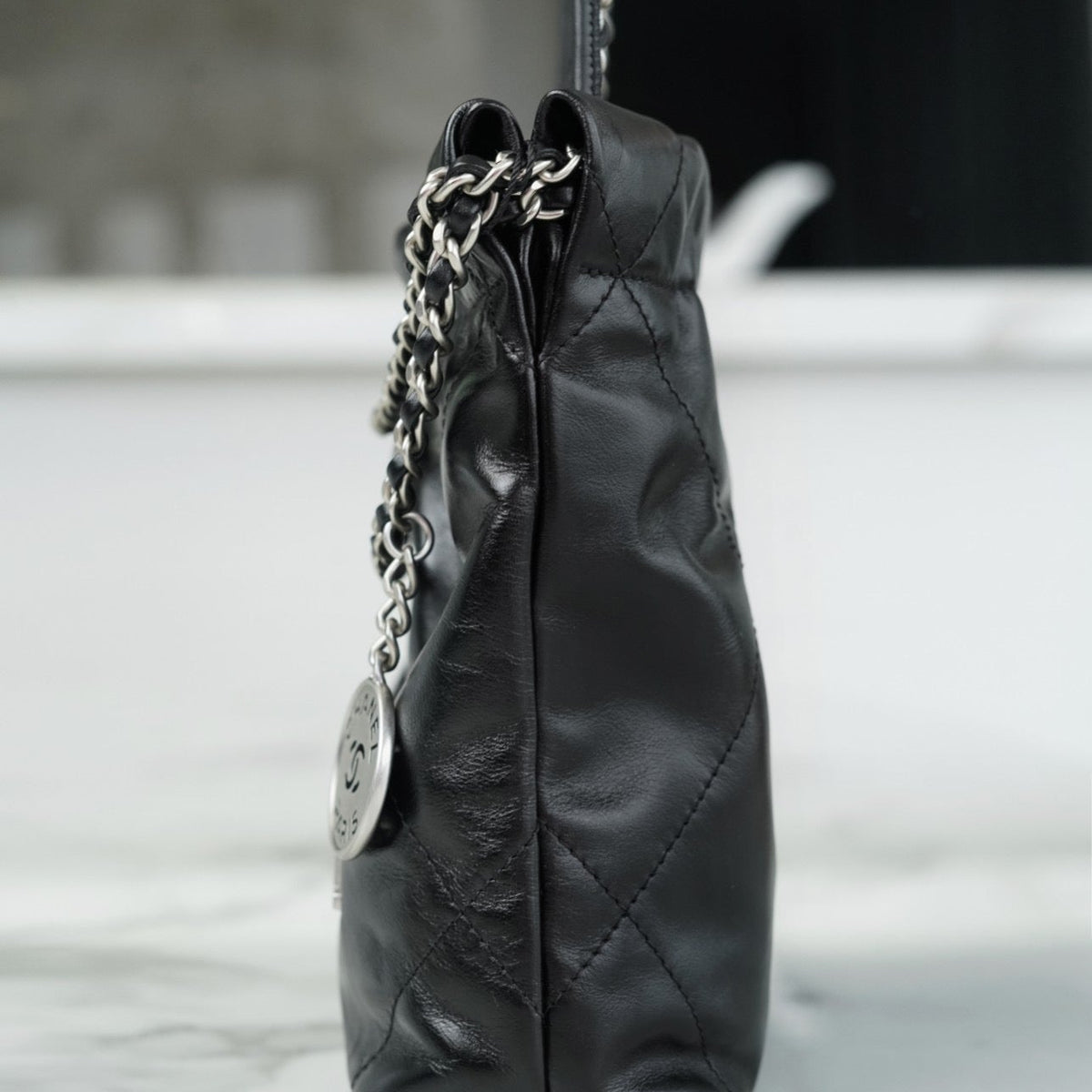 Chanel Wallets? Chanel 22 Bag Elegant Everyday Leather Wallet