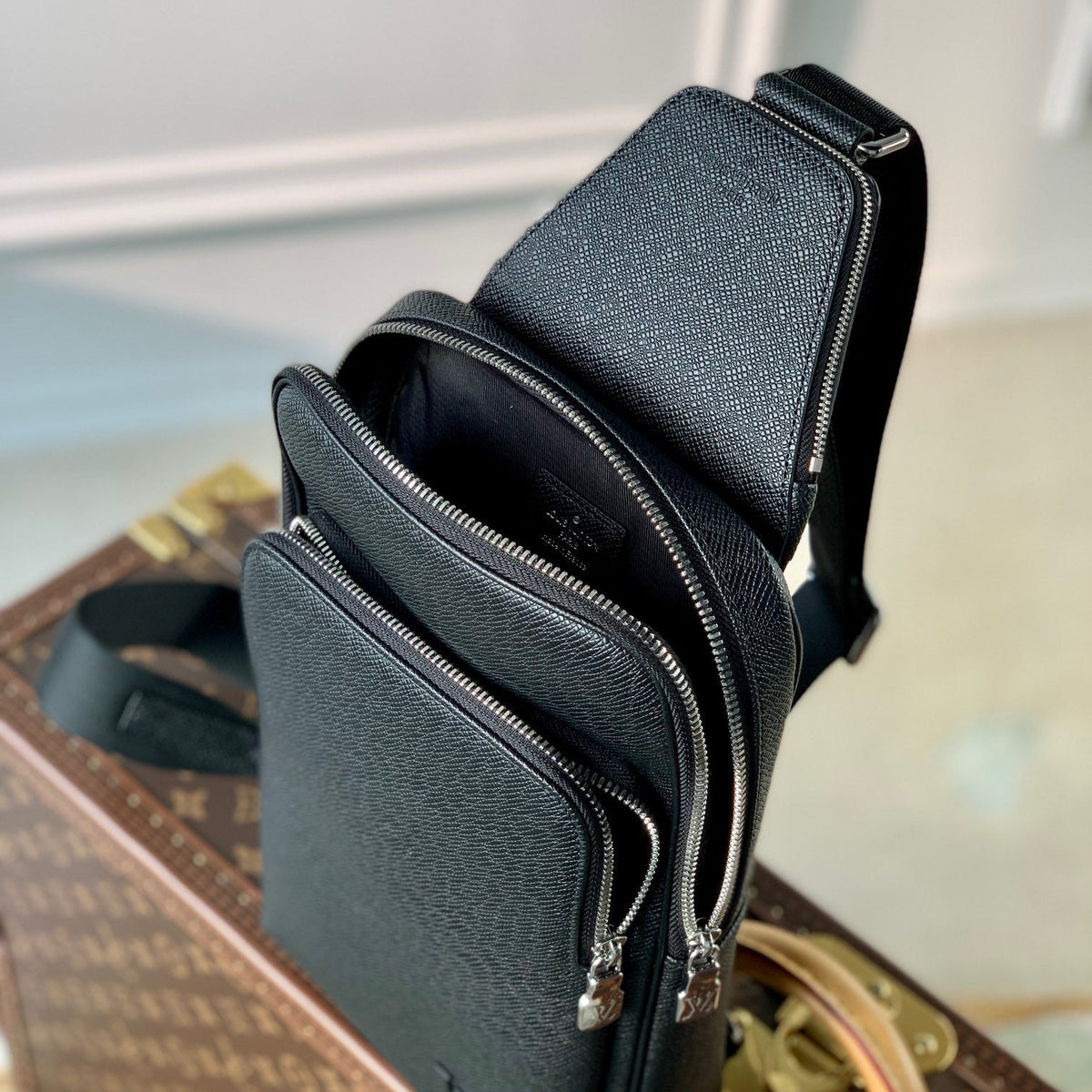 Louis Vuitton Wallets? Louis Vuitton Lou Avenue Sling Bag Premium Leather Designer Wallet