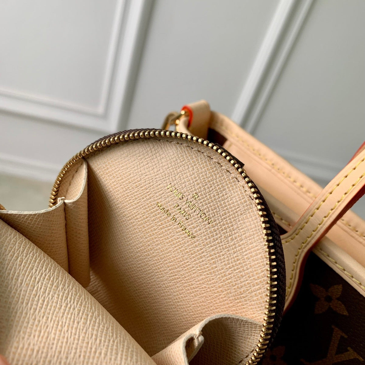 Louis Vuitton Wallets? Louis Vuitton Lou Neverfull Bb Bag Premium Leather Designer Wallet
