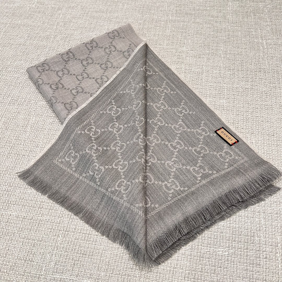 Gucci Accessories? Gucci Scarve Luxury Designer Fashion Accessory