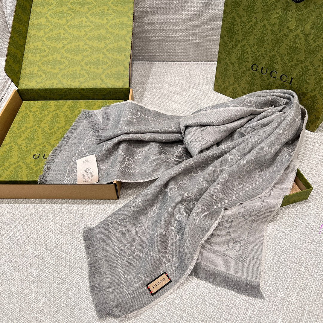 Gucci Accessories? Gucci Scarve Luxury Designer Fashion Accessory