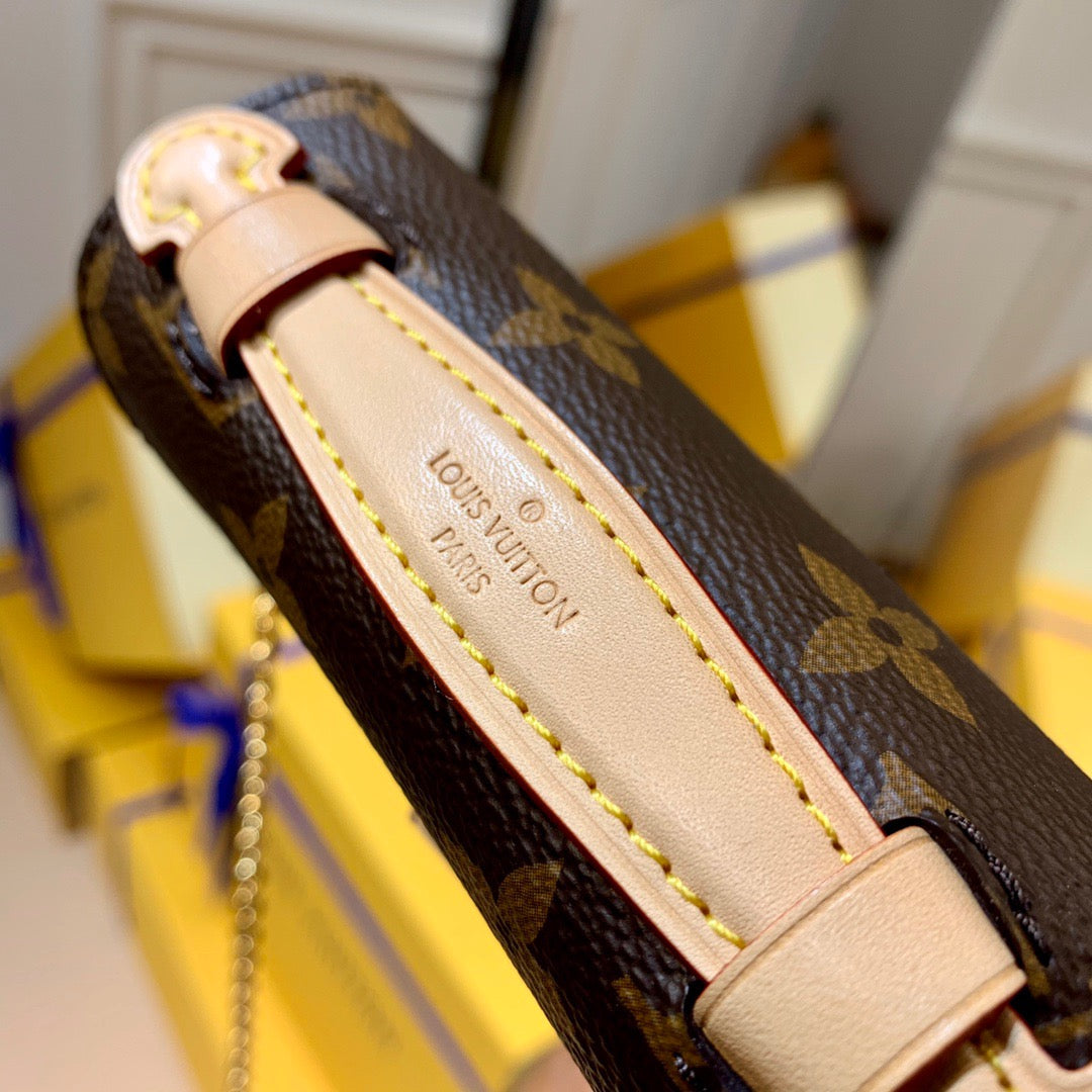 Louis Vuitton Wallets? Louis Vuitton Lou Micro Metis Bag Elegant Everyday Leather Wallet