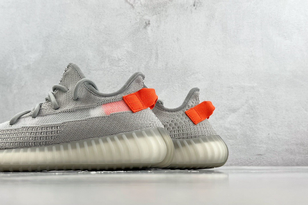 YEEZY Shoes? Yeezy Boost 350 V2 Comfortable Everyday Designer Shoes