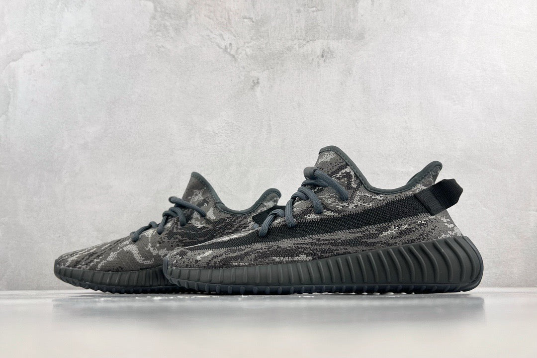 YEEZY Shoes? Yeezy Boost 350 V2 Comfortable Everyday Designer Shoes