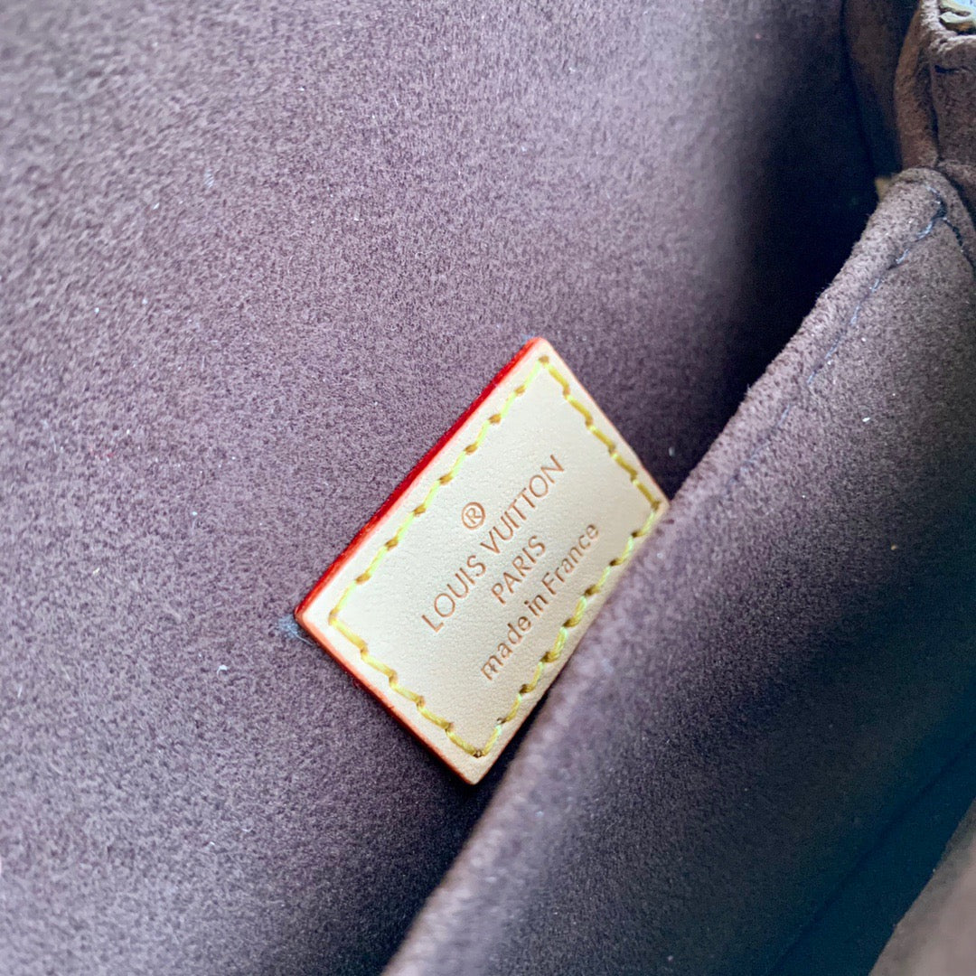 Louis Vuitton Wallets? Louis Vuitton Lou Micro Metis Bag Elegant Everyday Leather Wallet