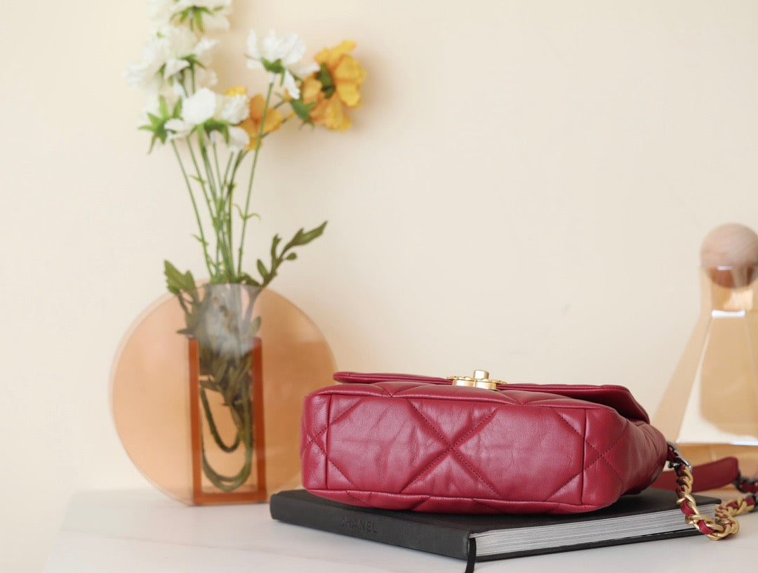 Chanel Wallets? Chanel 19 Bag Compact Luxury Card Wallet