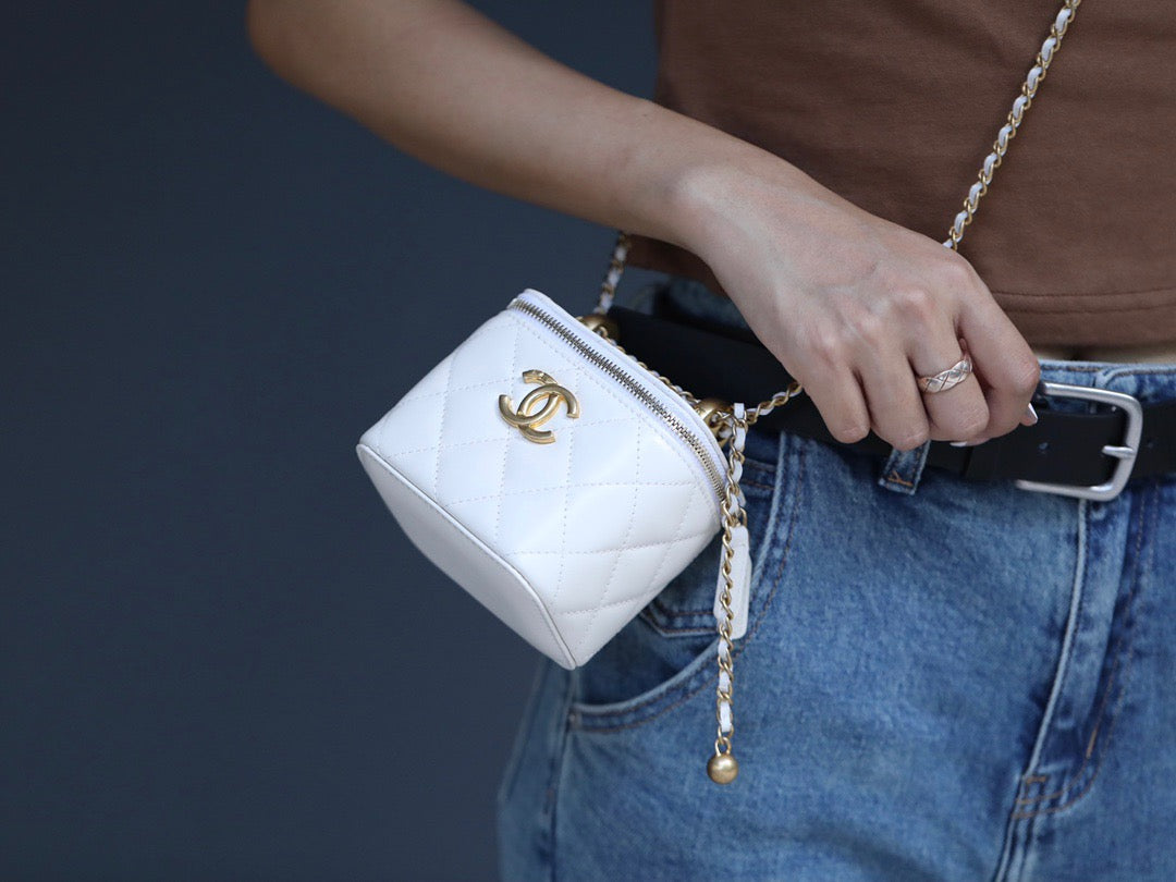 Chanel Wallets? Chanel 23P Bag Compact Luxury Card Wallet