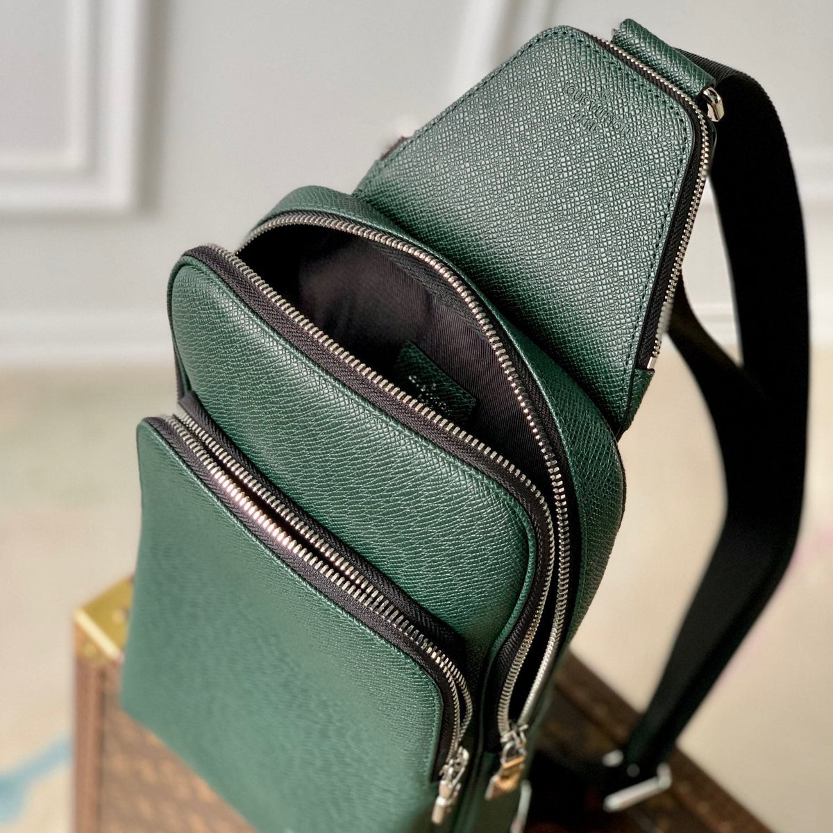 Louis Vuitton Wallets? Louis Vuitton Lou Avenue Sling Bag Premium Leather Designer Wallet