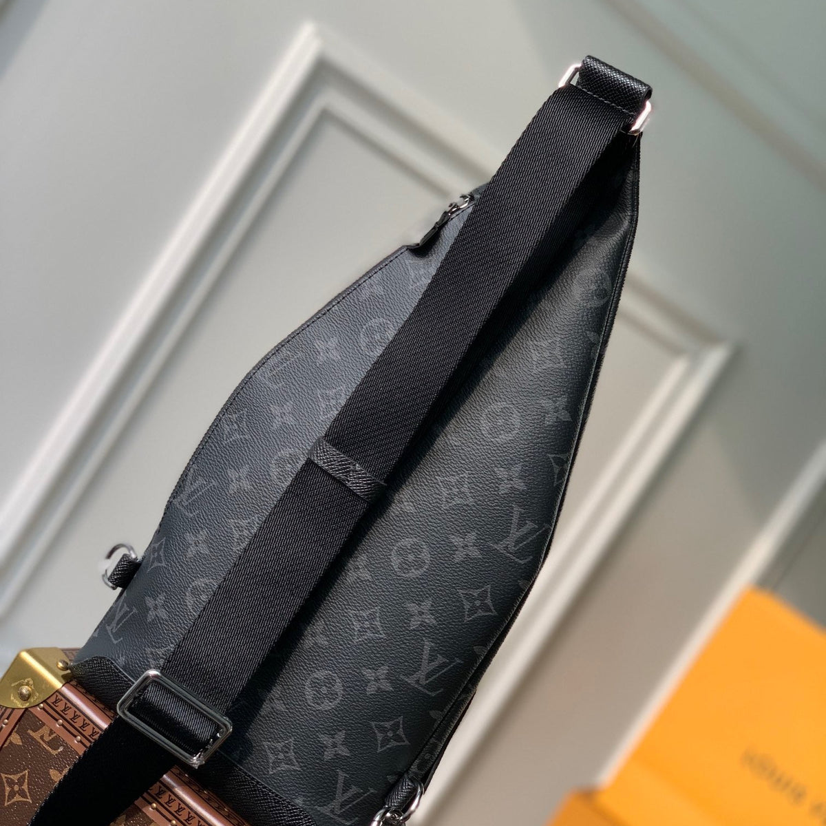 Louis Vuitton Wallets? Louis Vuitton Lou Duo Sling Bag Nd Premium Leather Designer Wallet