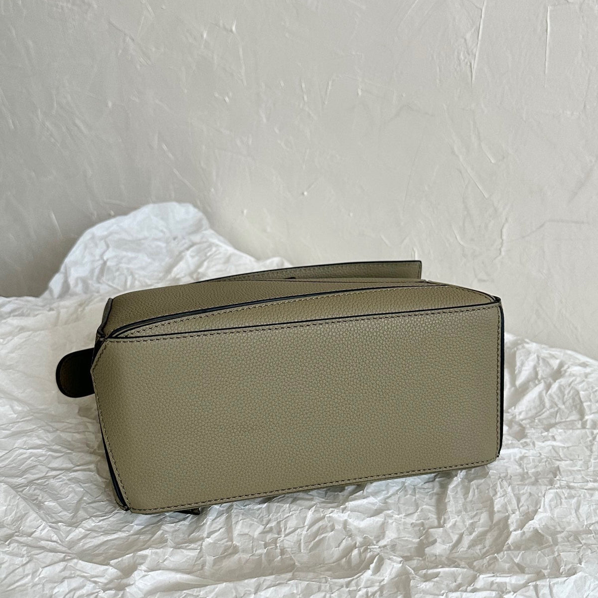 Wallets? Loew Small Puzzle Edge Bag Elegant Everyday Leather Wallet