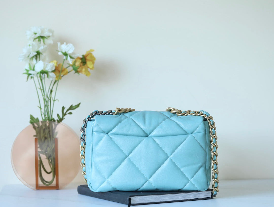 Chanel Wallets? Chanel 19 Bag Elegant Everyday Leather Wallet