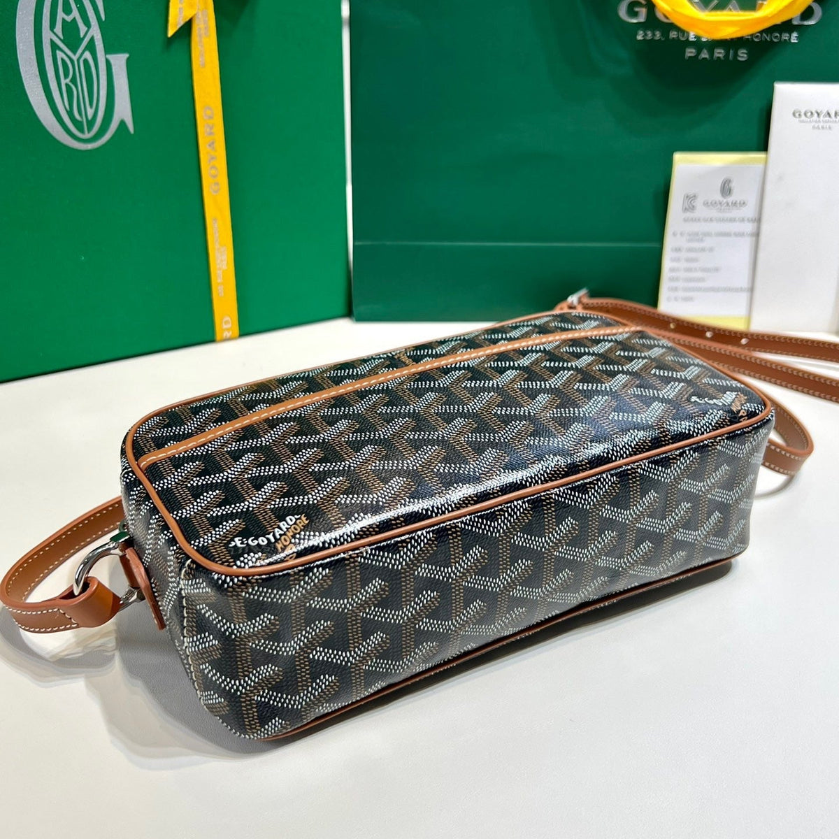 Wallets? Goya Cap Vert Bag Compact Luxury Card Wallet