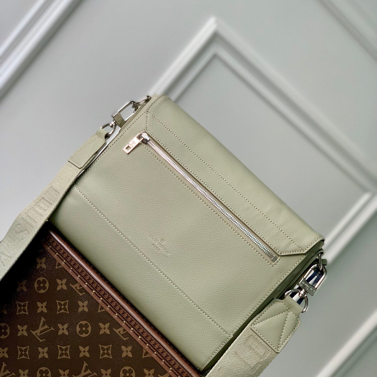 Louis Vuitton Wallets? Louis Vuitton Lou Takeoff Messenger Bag Compact Luxury Card Wallet