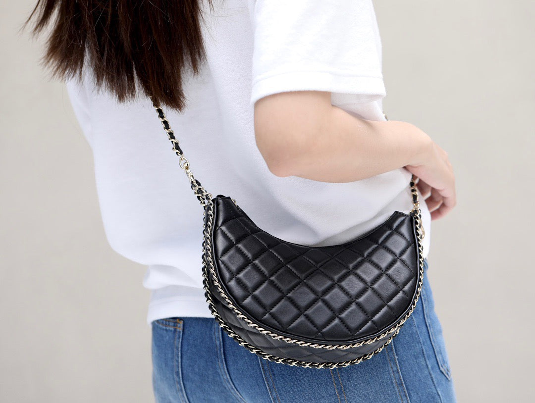 Chanel Wallets? Chanel 23P Bag Elegant Everyday Leather Wallet