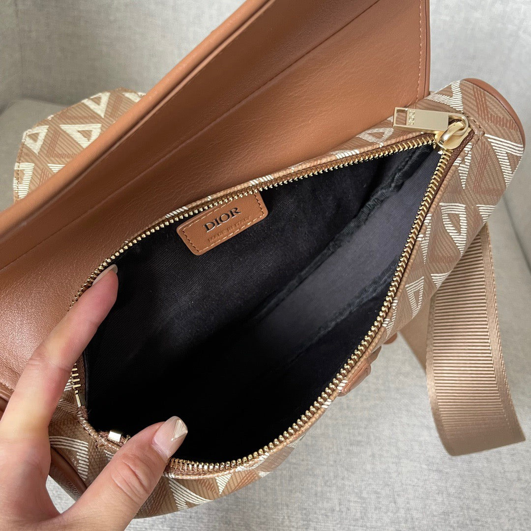 Dior Wallets? Dior Saddle Bag Elegant Everyday Leather Wallet
