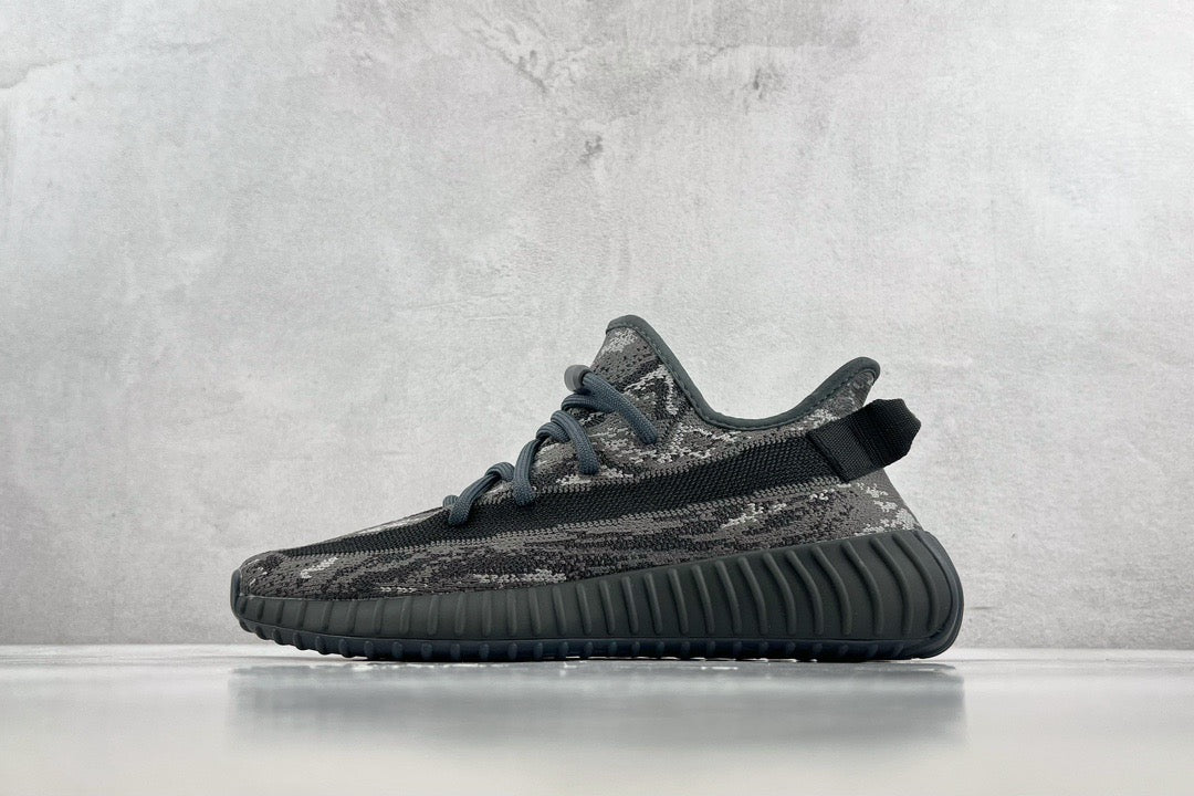 YEEZY Shoes? Yeezy Boost 350 V2 Comfortable Everyday Designer Shoes