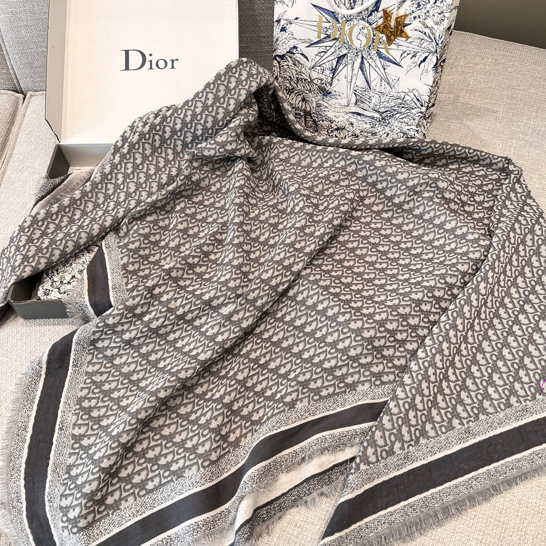 Dior Accessories? Dior Scarve Luxury Designer Fashion Accessory