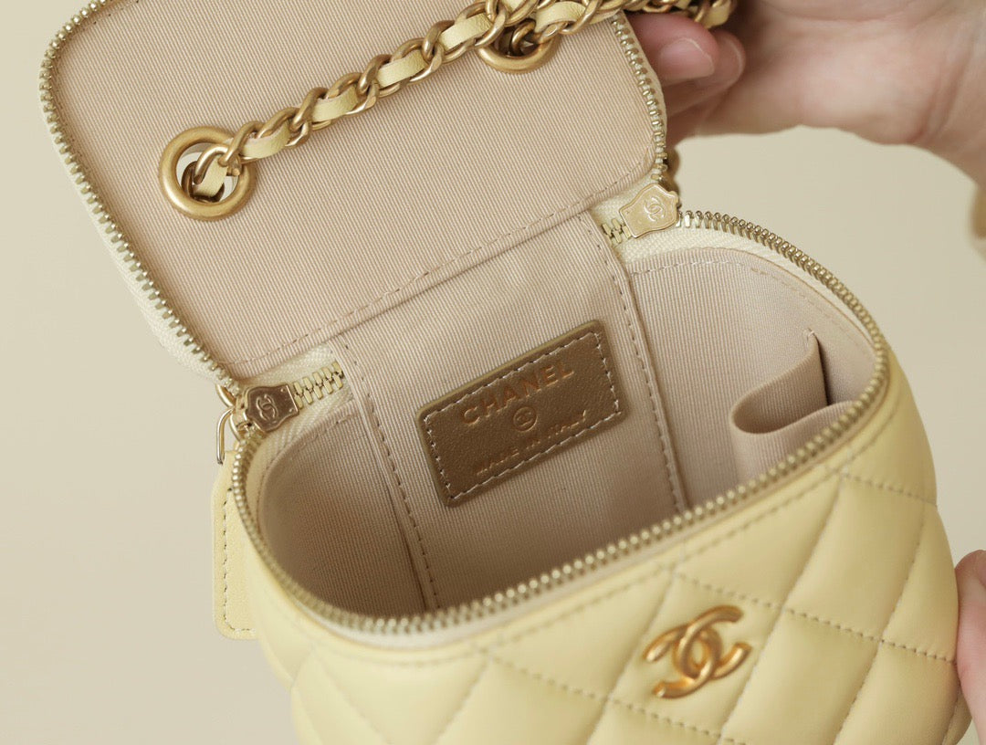 Chanel Wallets? Chanel 23P Bag Elegant Everyday Leather Wallet