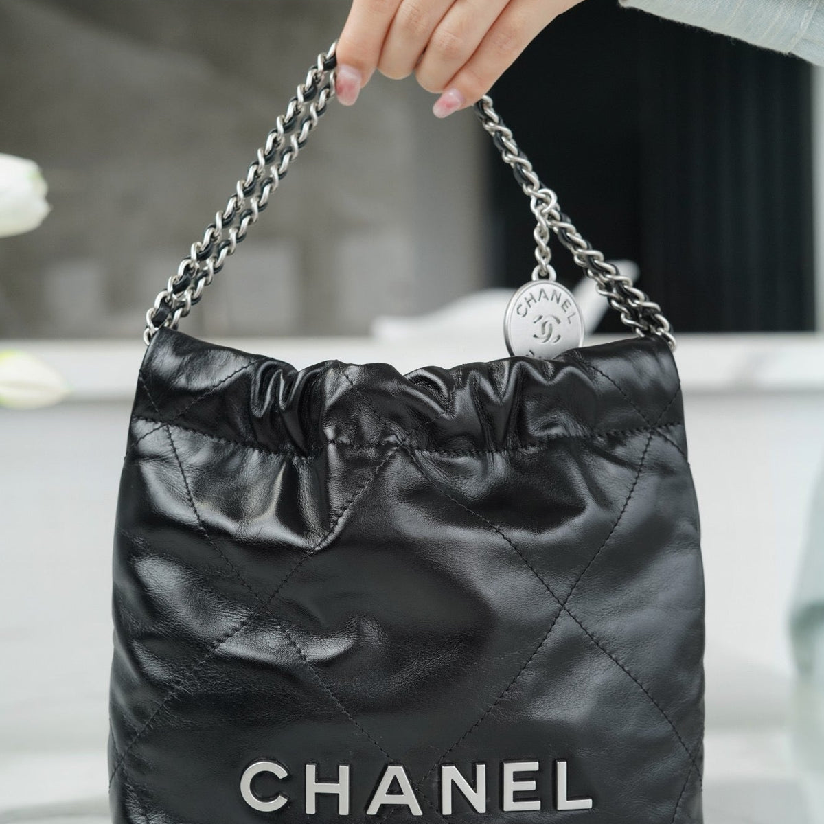 Chanel Wallets? Chanel 22 Bag Elegant Everyday Leather Wallet