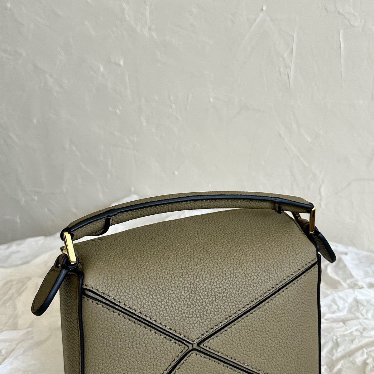 Wallets? Loew Mini Puzzle Edge Bag Elegant Everyday Leather Wallet