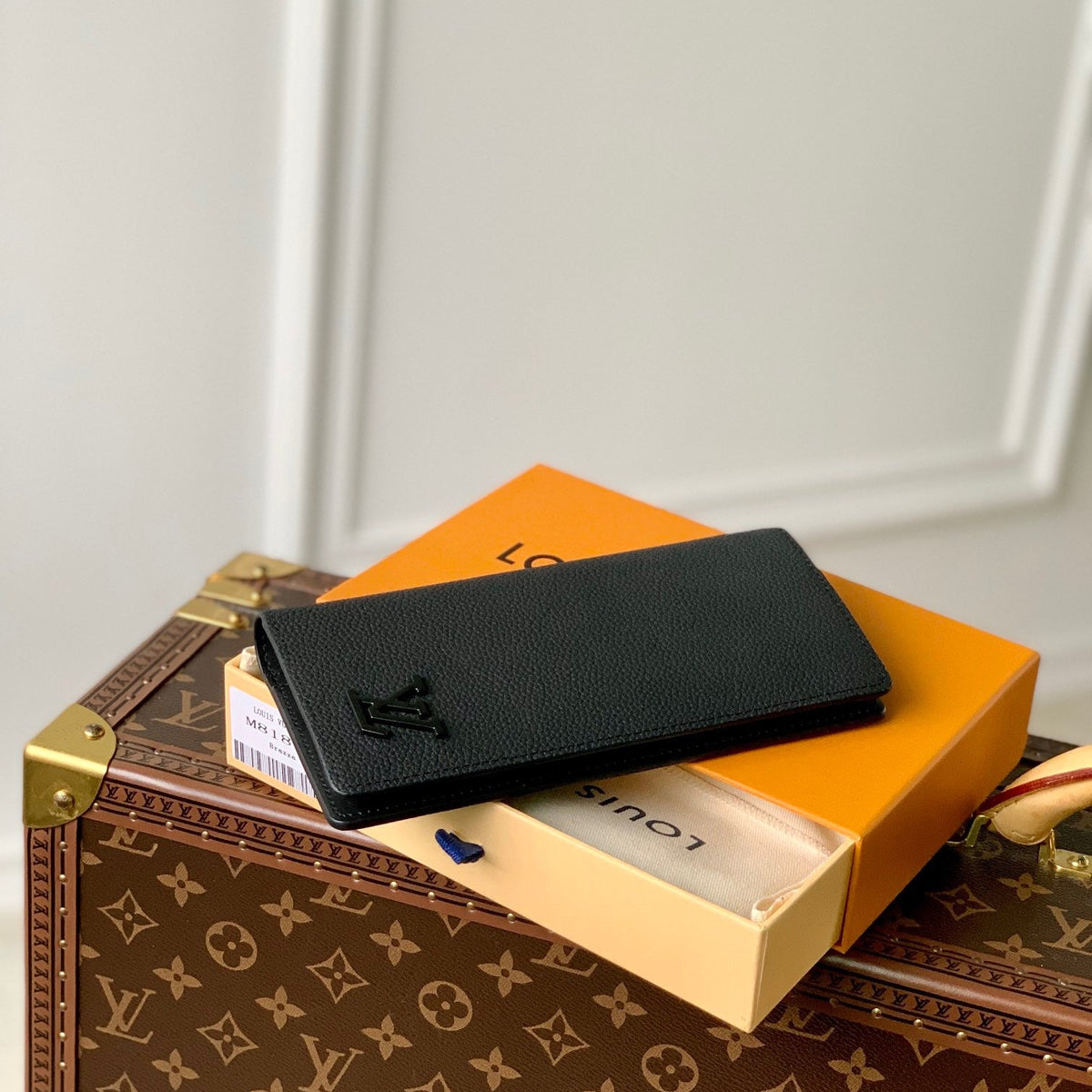 Louis Vuitton Wallets? Louis Vuitton Lou Aerogram Brazza Wallet Premium Leather Designer Wallet