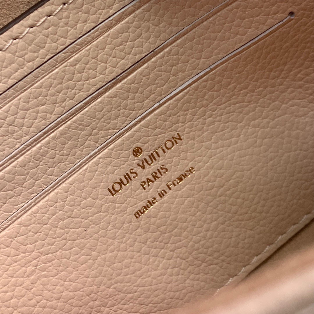 Louis Vuitton Wallets? Louis Vuitton Lou Ivy Wallet On Chain Bag Compact Luxury Card Wallet