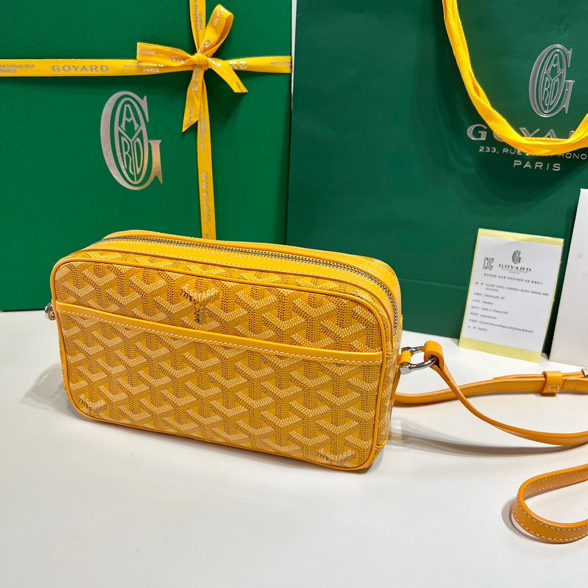 Wallets? Goya Cap Vert Bag Compact Luxury Card Wallet