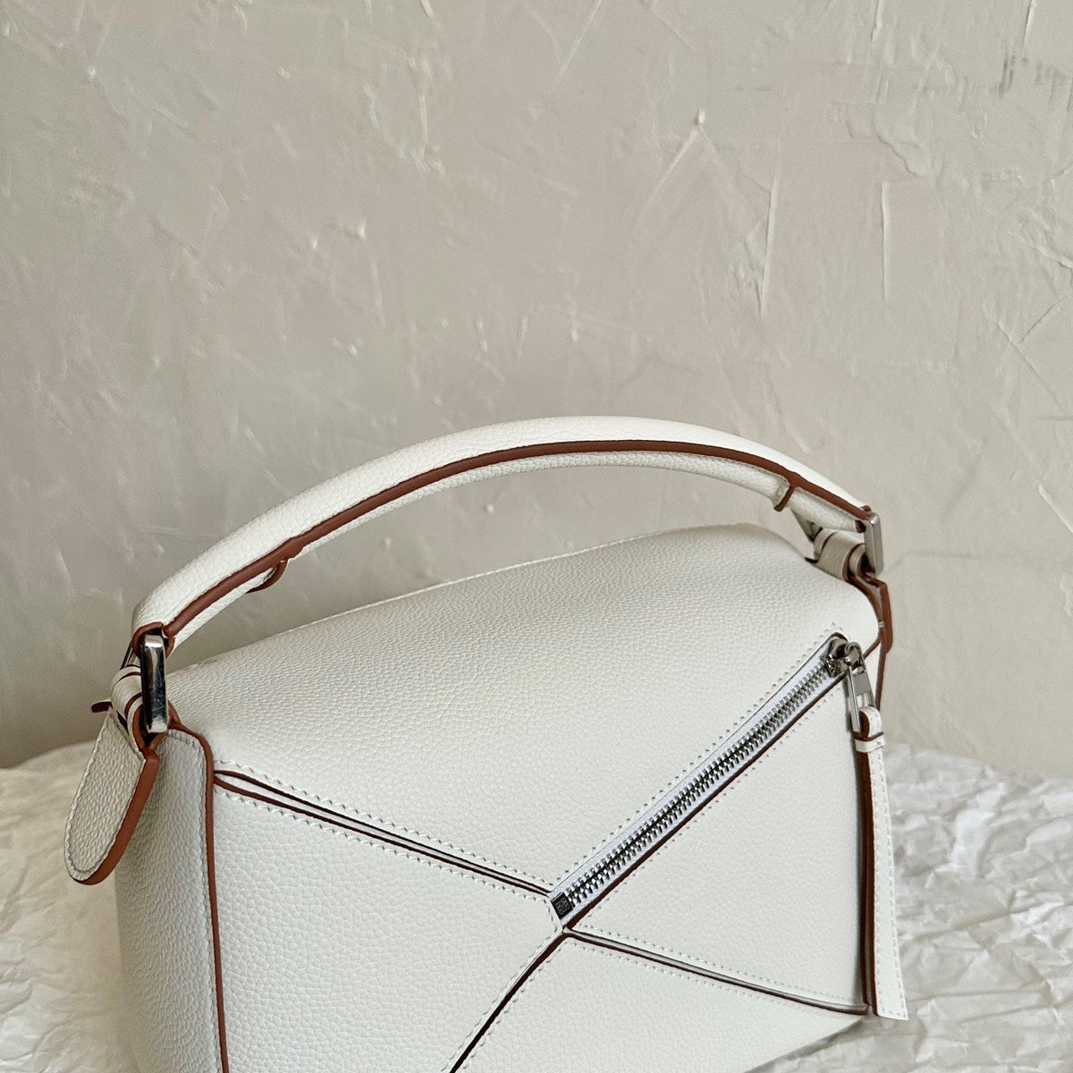 Wallets? Loew Small Puzzle Edge Bag Elegant Everyday Leather Wallet