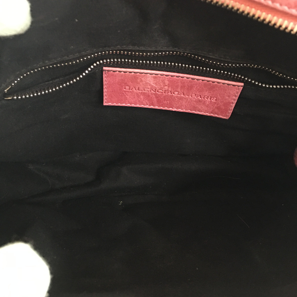 Balenciaga Shoulder Bag in Pink Leather — Designer Shoulder Bag