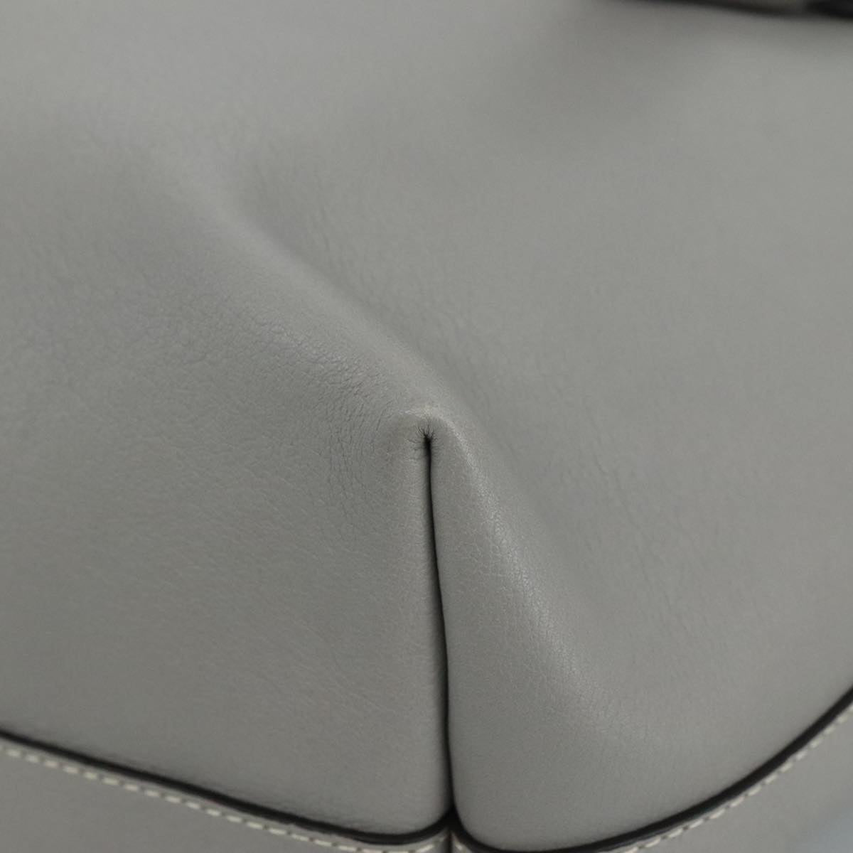 Chloe authentic luxury tote bag Gray leather craftsmanship