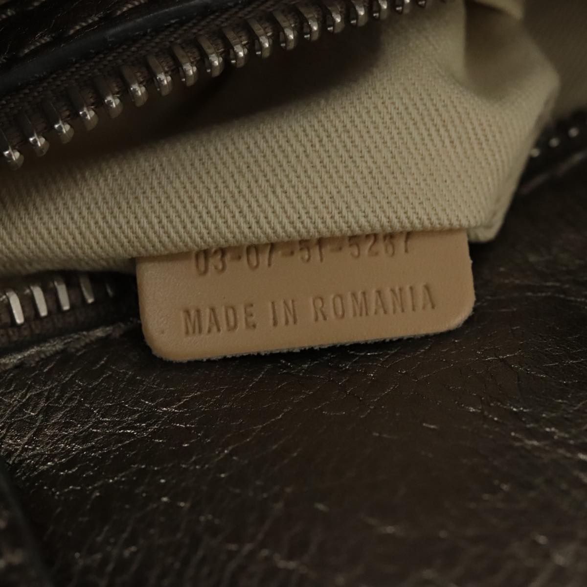 Novalux elegant leather Handbag interior detail