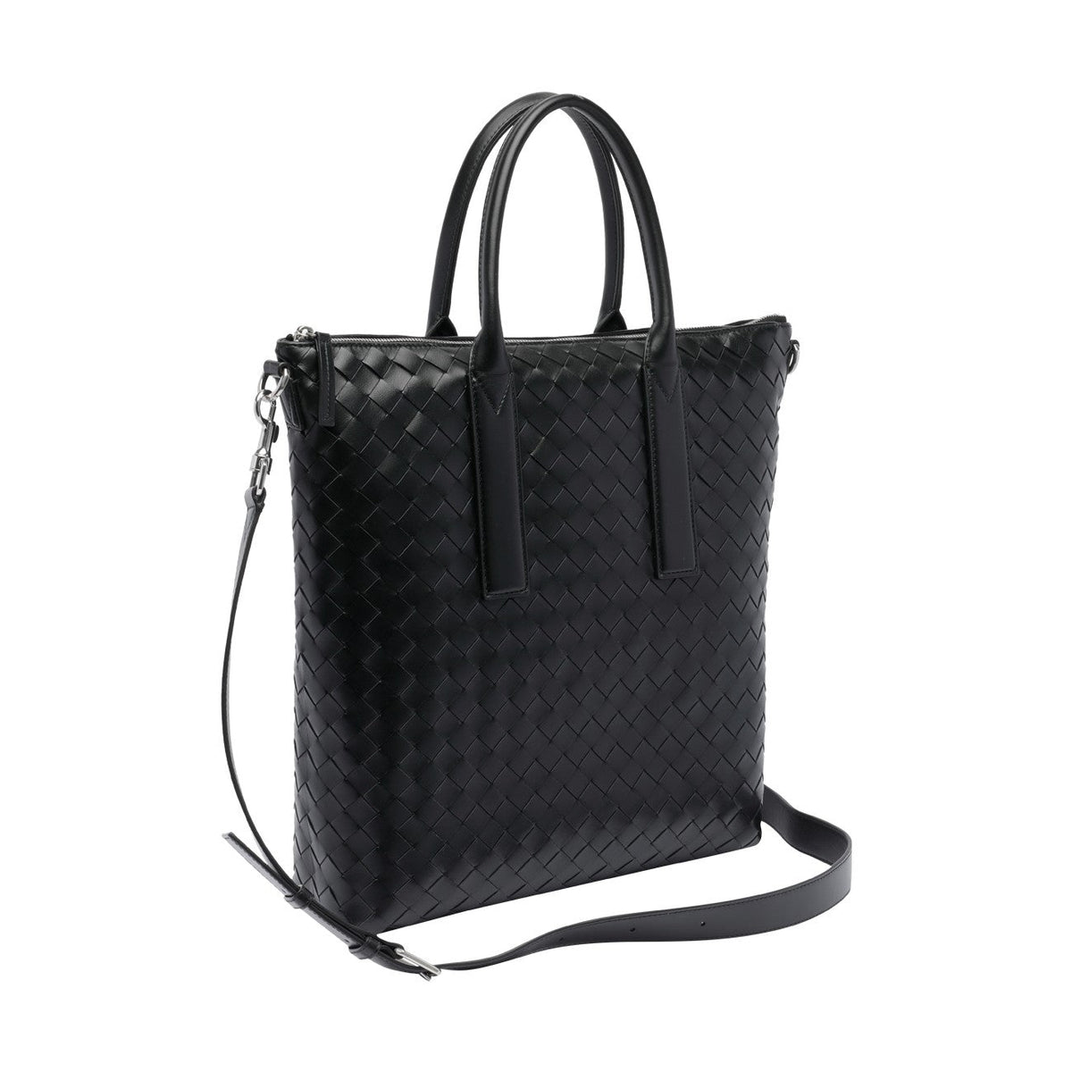 Bottega Veneta premium totes detail and craftsmanship close-up