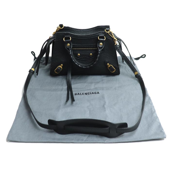Belvoran elegant leather Luxury Bag flat lay view
