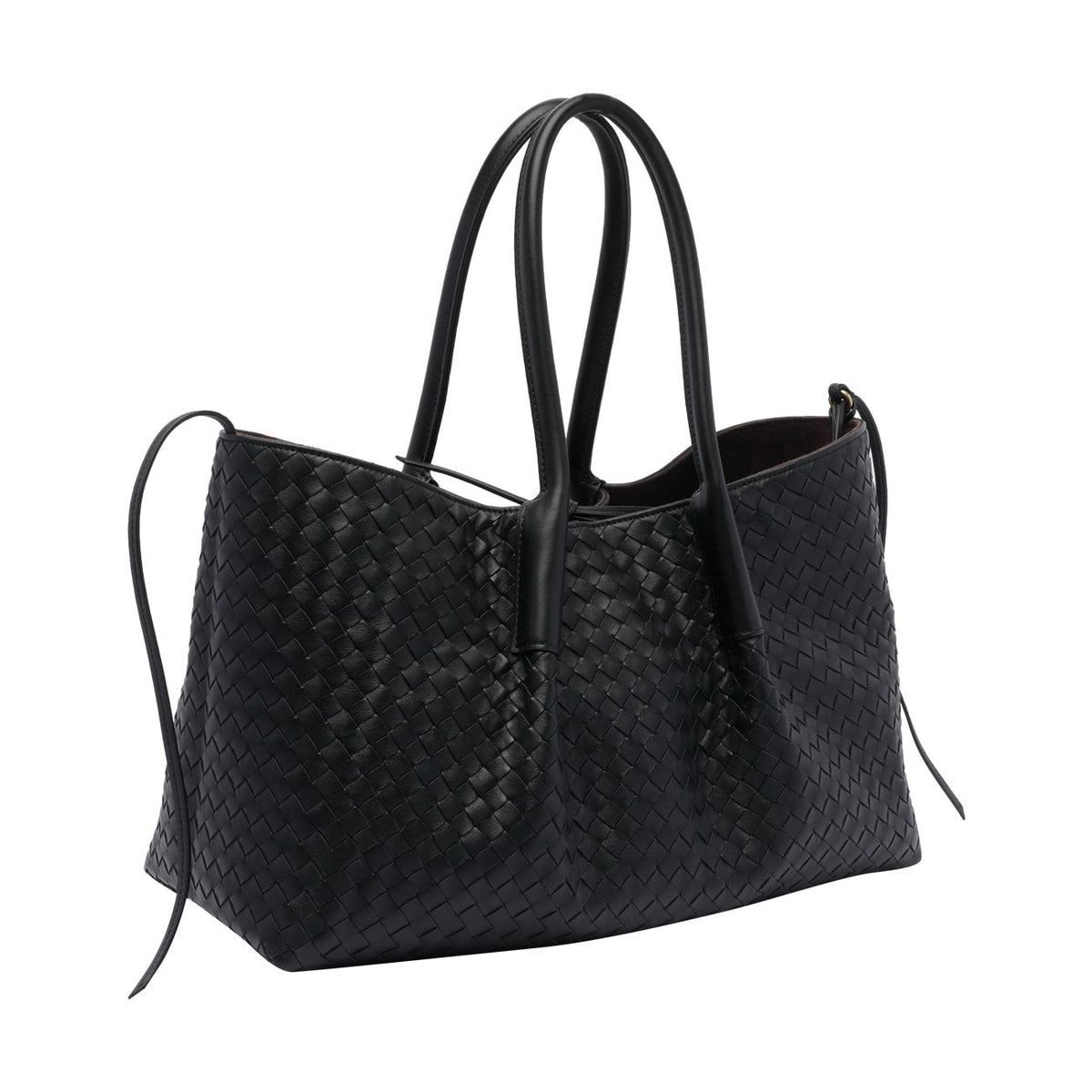 Bottega Veneta premium totes detail and craftsmanship close-up