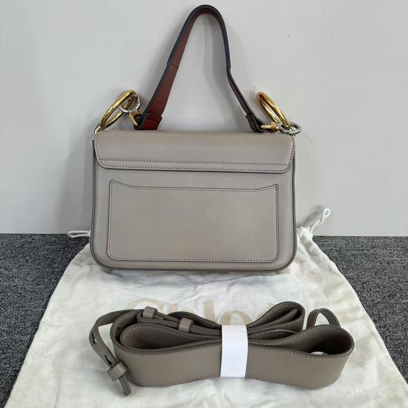 Morvantine8 elegant leather Handbag back view
