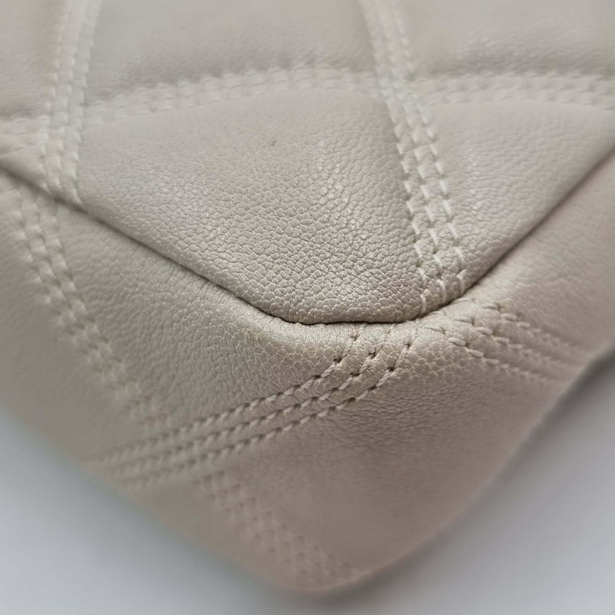 Becky premium bags detail and craftsmanship close-up