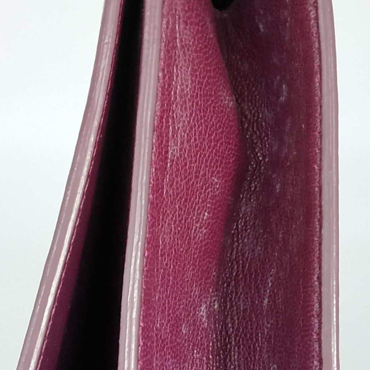 Close-up of Belle bags hardware and fine stitching