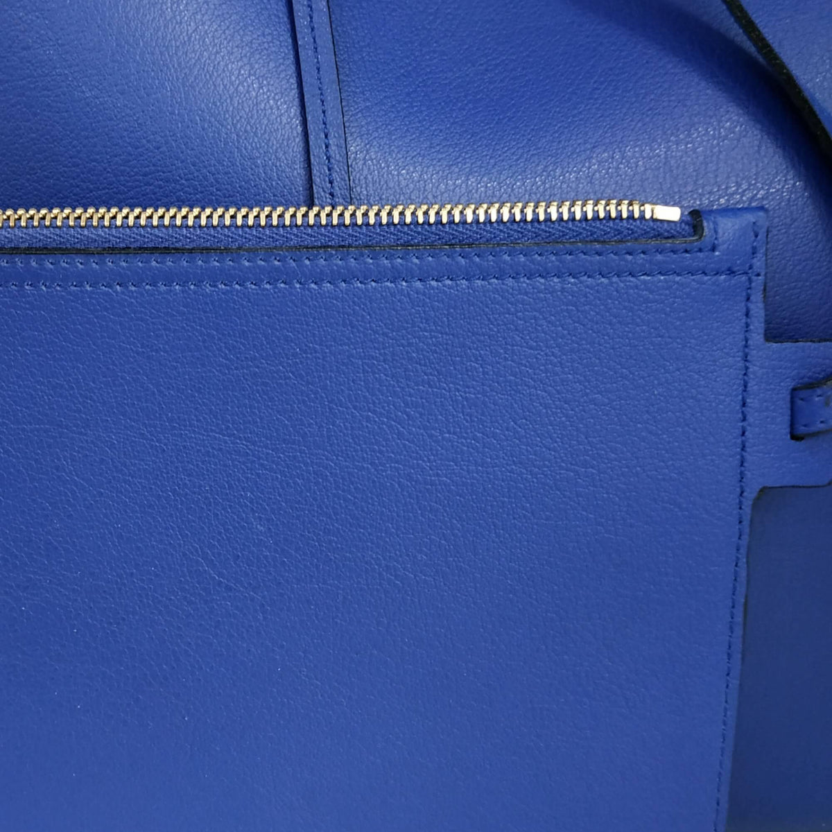 E/W premium bags detail and craftsmanship close-up
