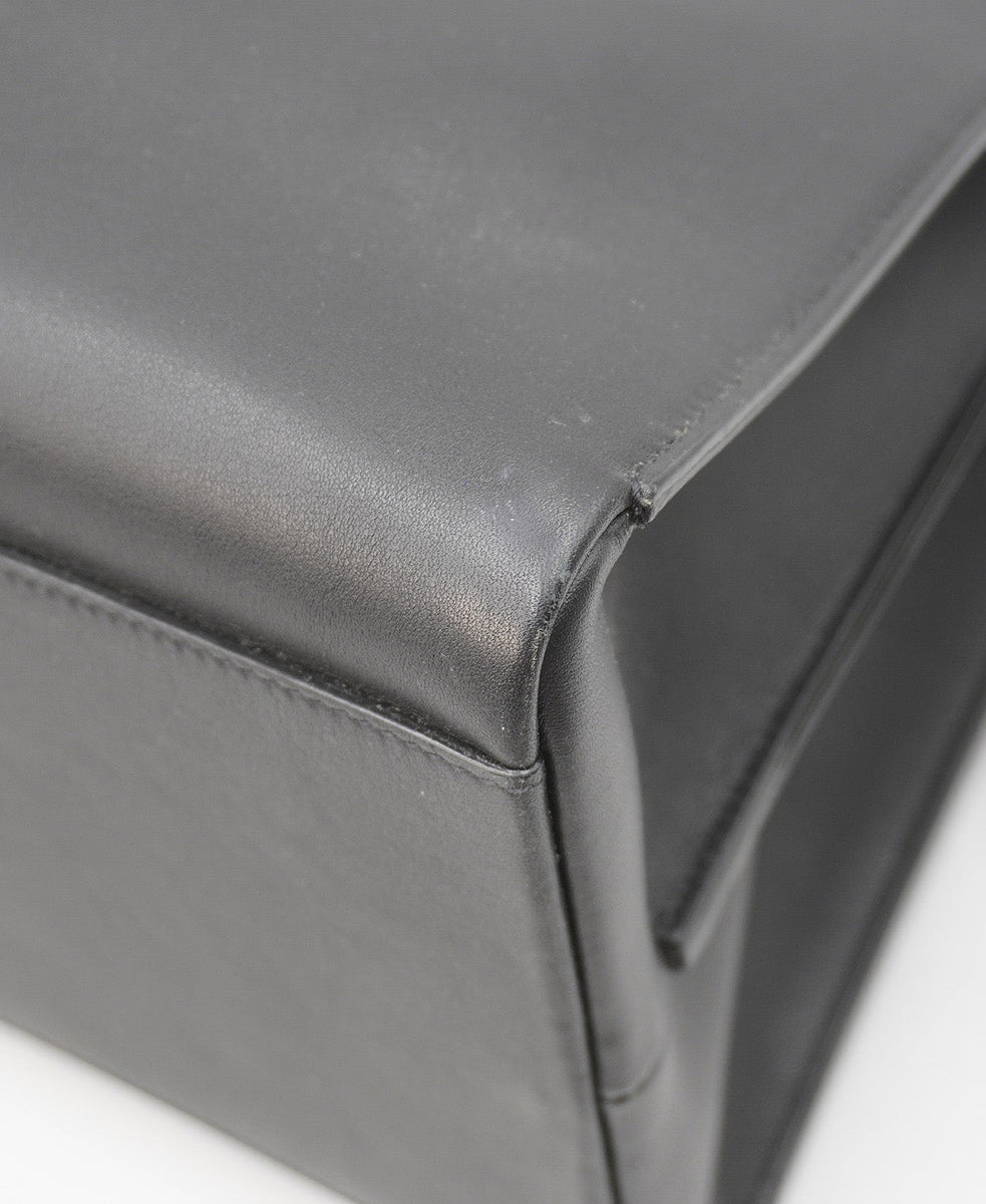 Close-up of Eastside bags hardware and fine stitching
