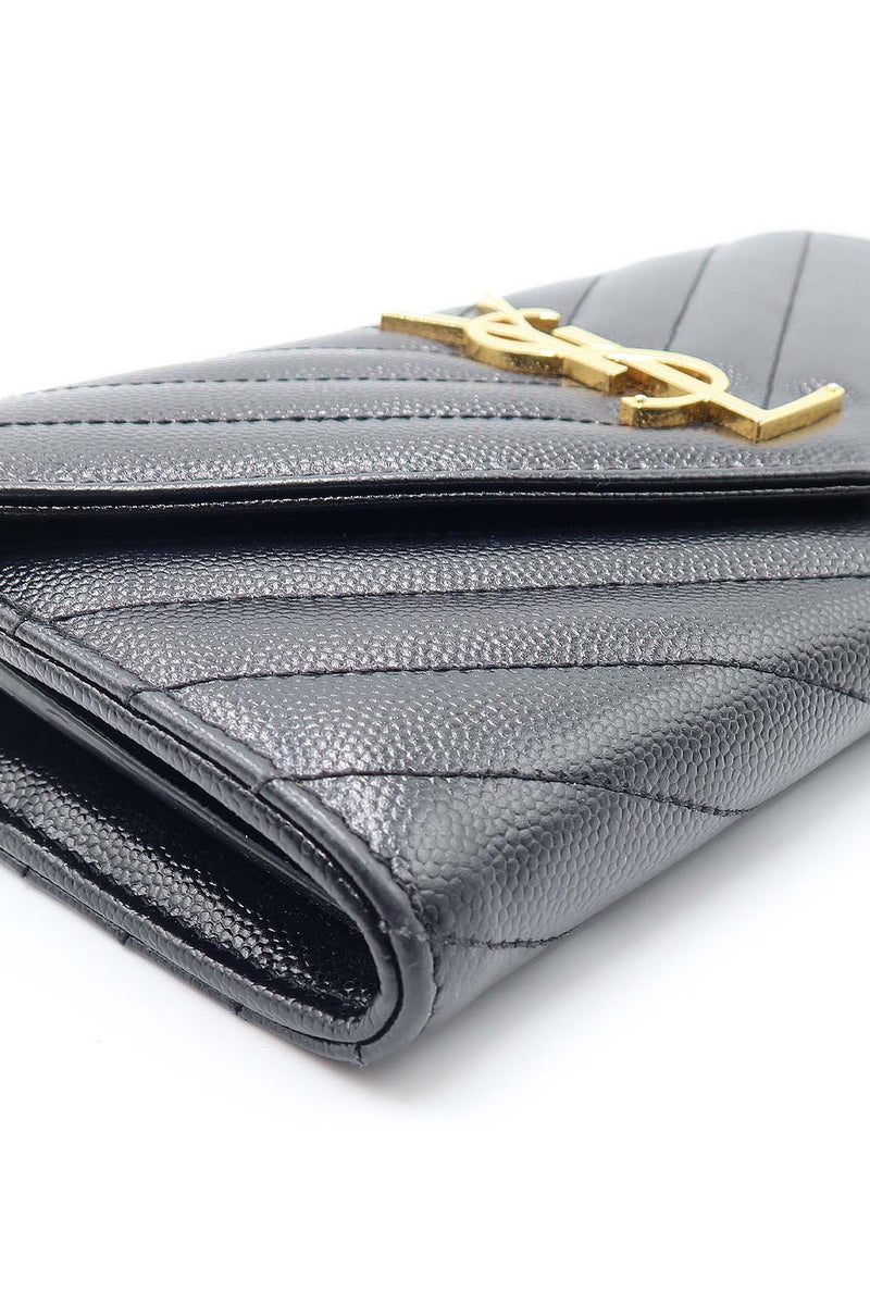 Large premium bags detail and craftsmanship close-up