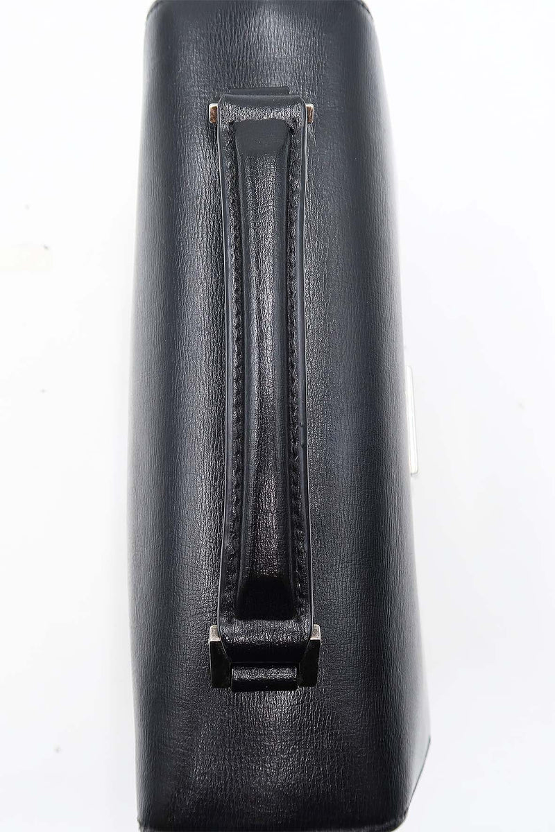 Close-up of Medium bags hardware and fine stitching