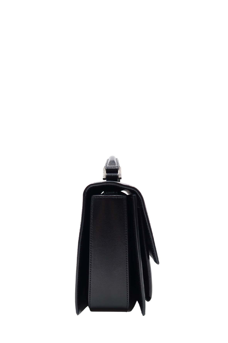 Medium bags lifestyle shot premium designer piece