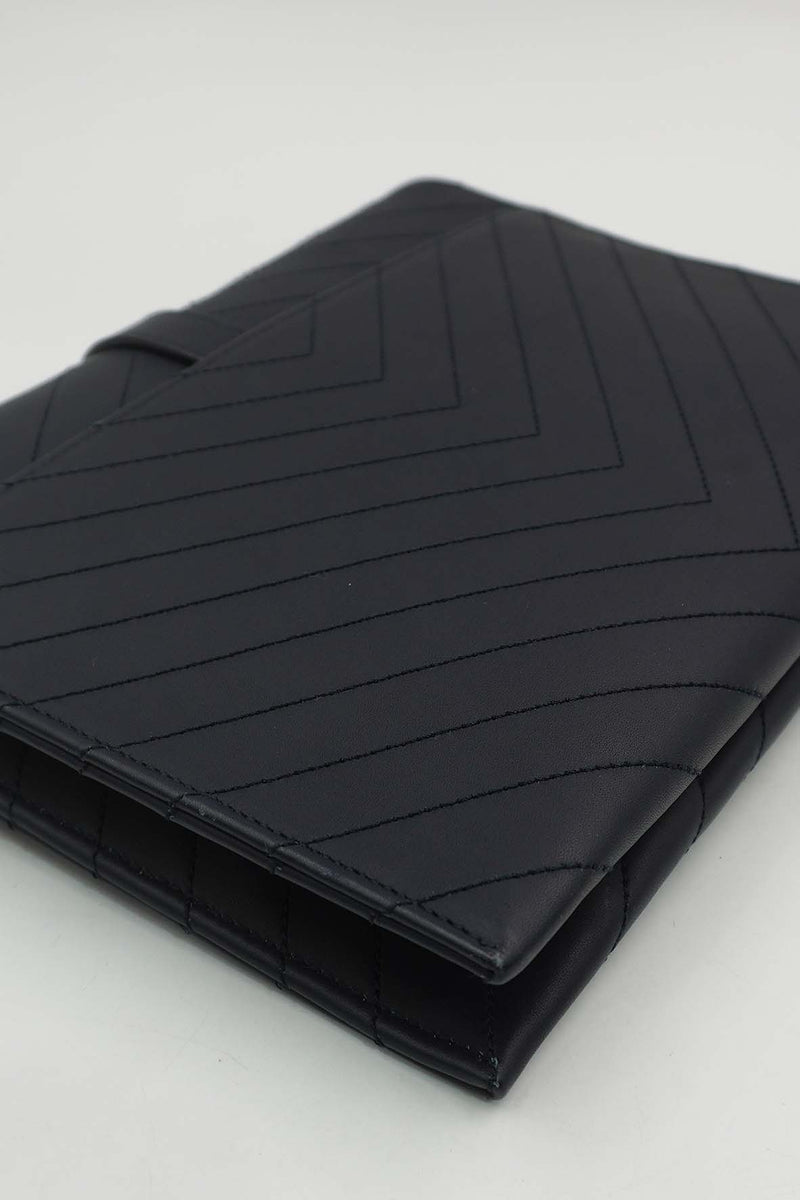 Close-up of Medium bags hardware and fine stitching