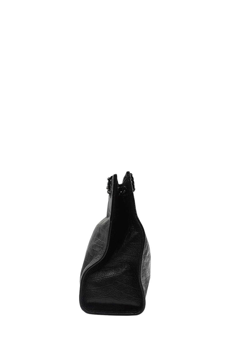 Medium bags lifestyle shot premium designer piece